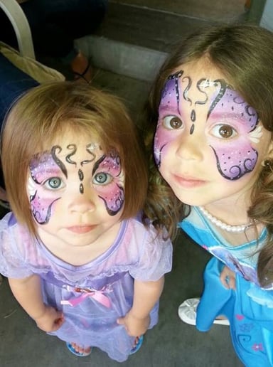Gallery photo 8 of L-Bow the Clown