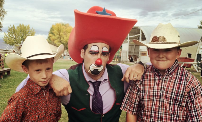 Gallery photo 3 of L-Bow the Clown