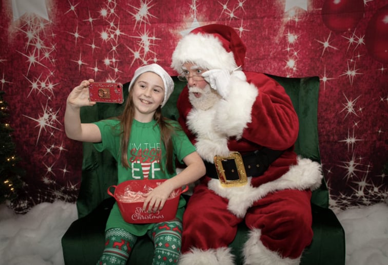 Gallery photo 6 of L-Santa the Claus