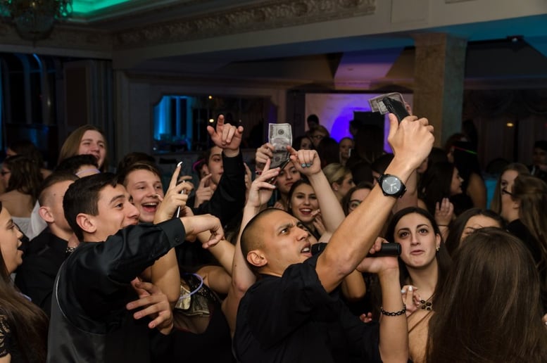 Gallery photo 9 of LI Mobile Parties