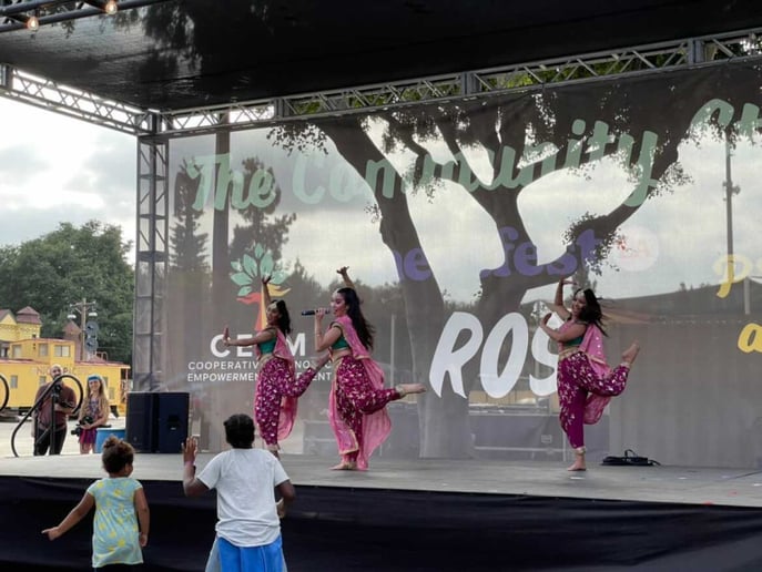Gallery photo 3 of LA Bollywood & Bellydance Entertainment