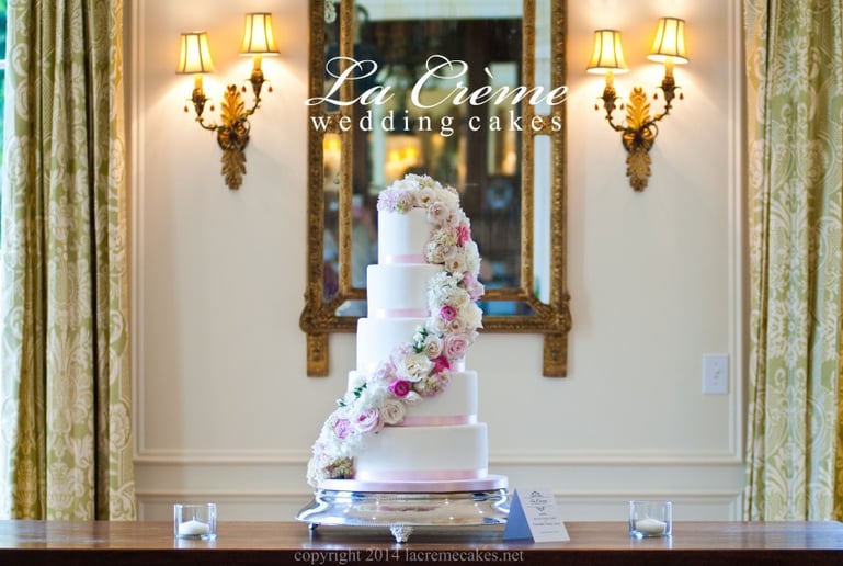 Gallery photo 3 of La Crème Wedding Cakes
