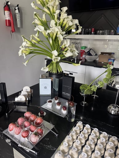 Gallery photo 1 of La Fleur Damour