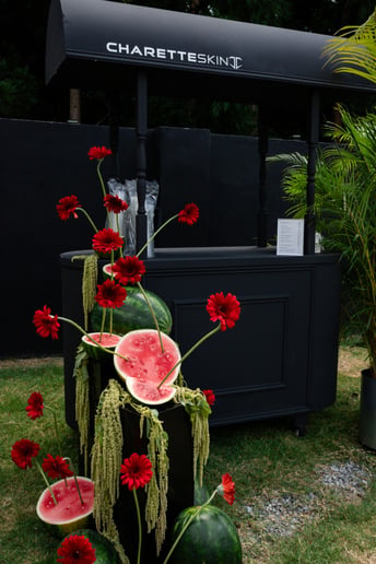 Gallery photo 3 of La Fleur Damour
