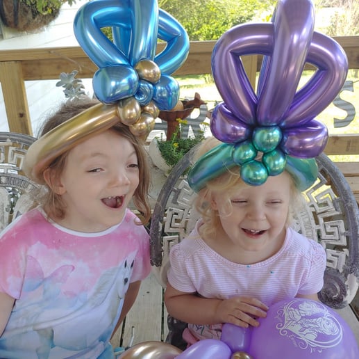Gallery photo 3 of Anna Taylor Caricaturist & Balloon Artist