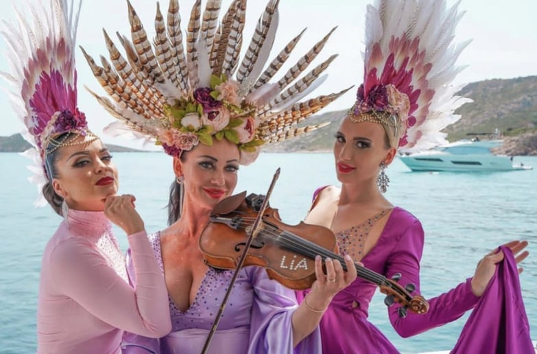 Gallery photo 9 of La Perla Entertainment