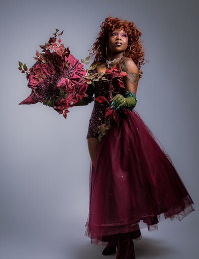 Gallery photo 7 of La Reina Burlesque Performer