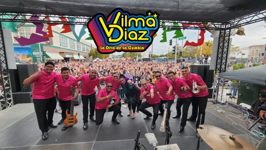 Gallery photo 7 of Vilma Diaz - La Diva de La Cumbia