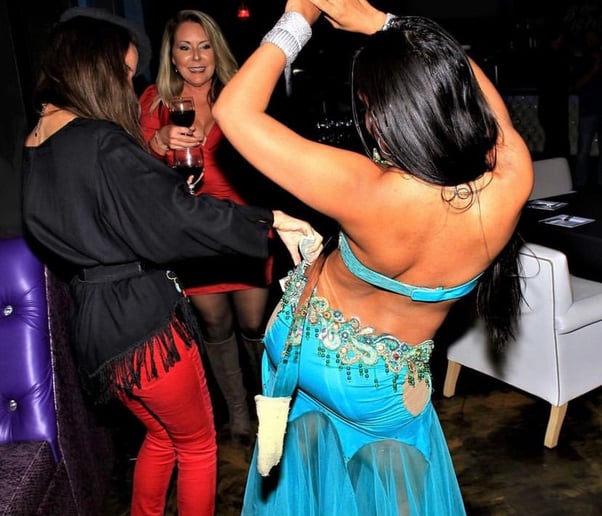 Gallery photo 8 of Lady Belly Dancer