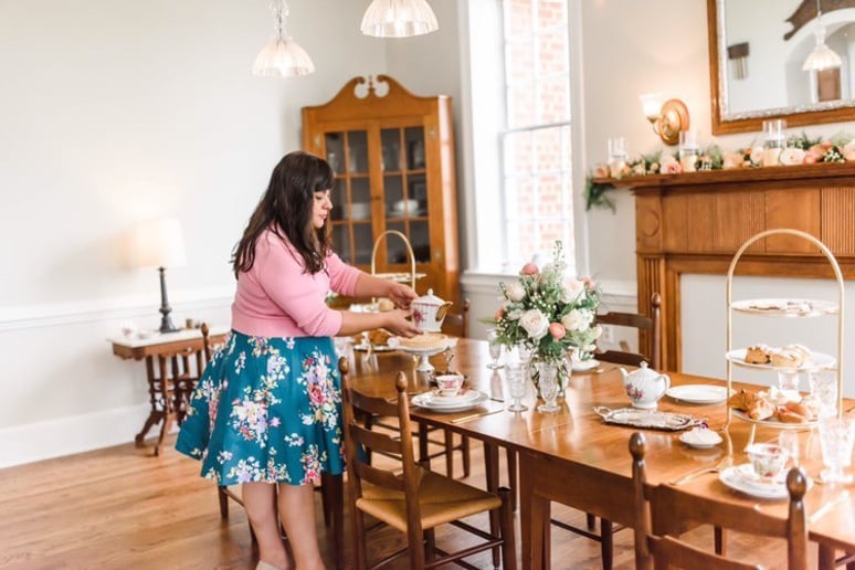Gallery photo 7 of Lady D's Traveling Tea Party