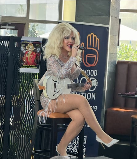 Gallery photo 4 of Dolly Parton Impersonator Erika Smith