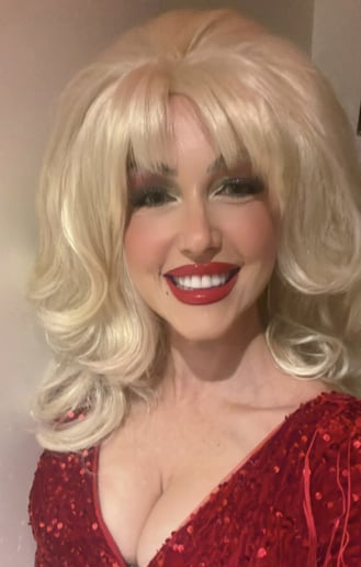 Gallery photo 2 of Dolly Parton Impersonator Erika Smith