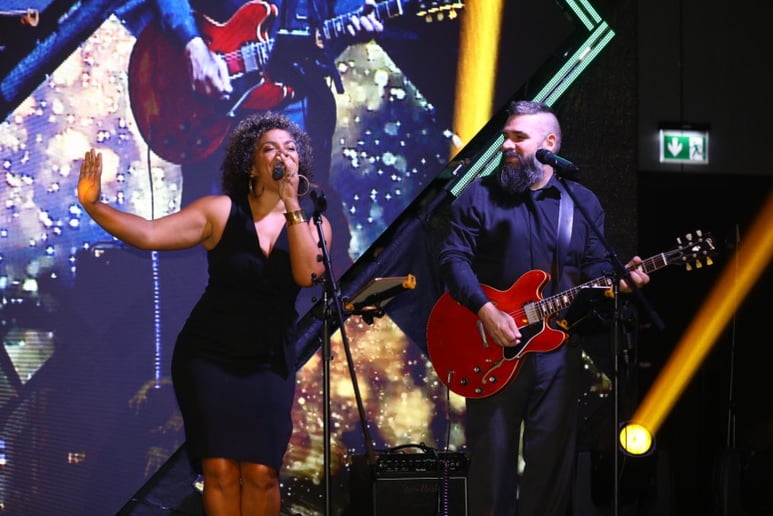 Gallery photo 8 of Lady J Duo