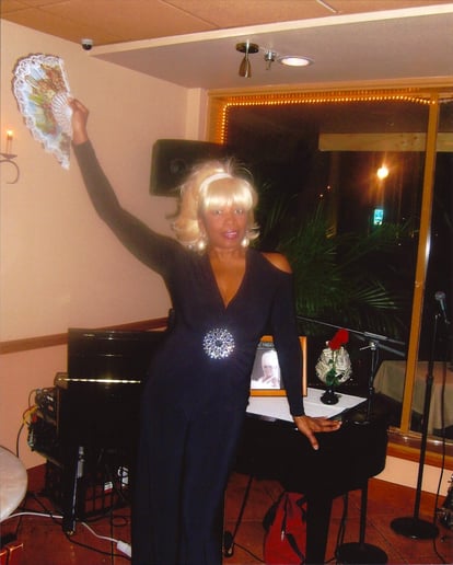 Gallery photo 3 of The Divine Lady Jazz