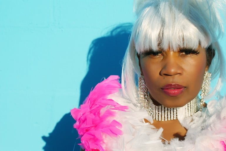 Gallery photo 4 of The Divine Lady Jazz
