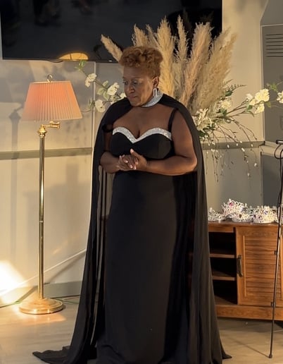 Gallery photo 5 of Lady Joy Bell