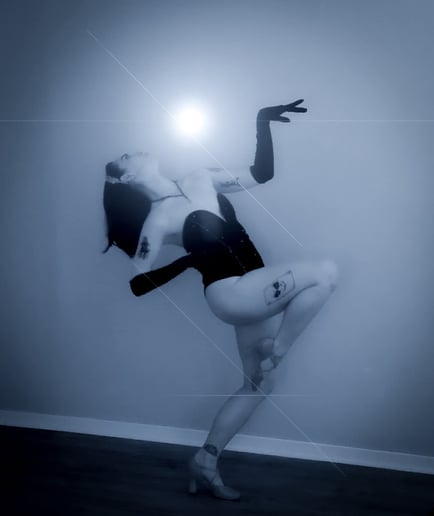 Gallery photo 4 of Lady Persephone