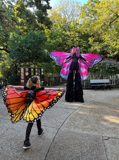 Gallery photo 3 of Lady Stiltwalker DFW