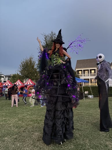 Gallery photo 10 of Lady Stiltwalker DFW