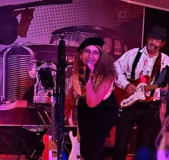 Gallery photo 6 of Lady & The Outlaw