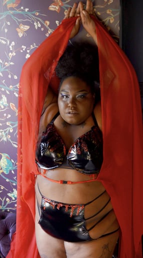 Gallery photo 4 of Lady Ve’Lush