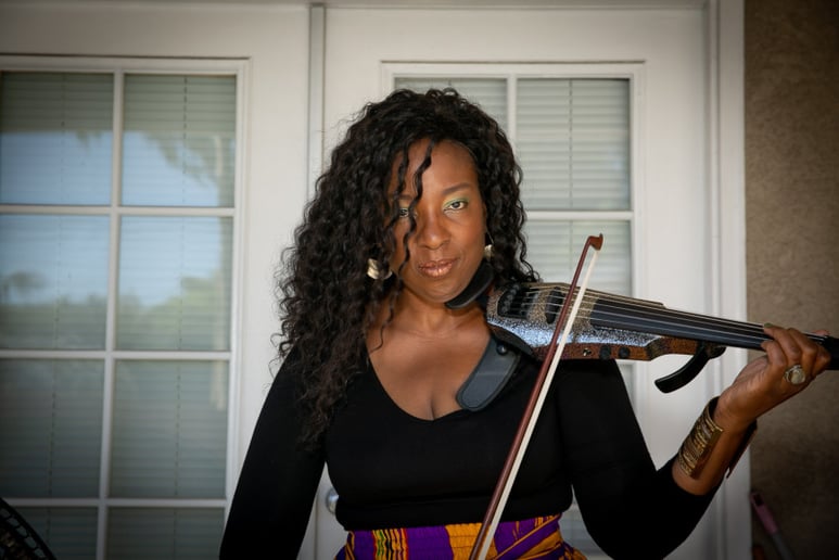 Gallery photo 5 of Lady Zhe