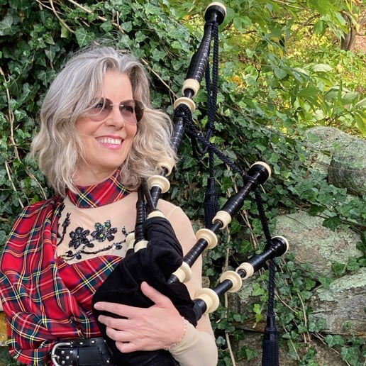Gallery photo 3 of Megan Kenney Ladybagpiper