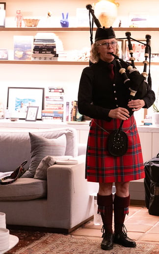Gallery photo 7 of Megan Kenney Ladybagpiper