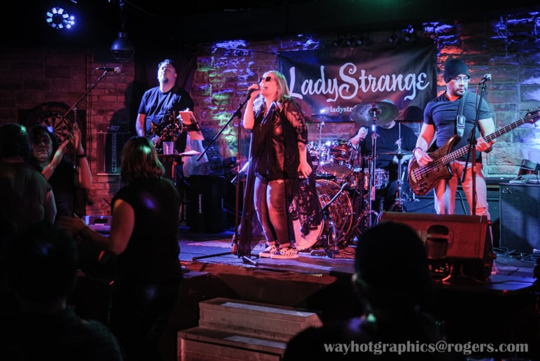 Gallery photo 1 of LadyStrange
