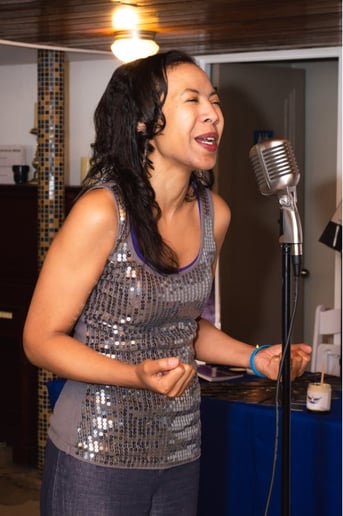 Gallery photo 7 of LadyVee DaPoet