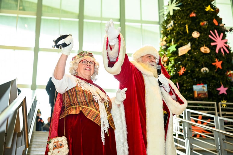 Gallery photo 9 of Lafayette Indiana Santa and Mrs. Merry Claus