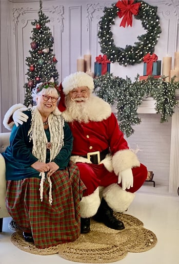 Gallery photo 6 of Lafayette Indiana Santa and Mrs. Merry Claus