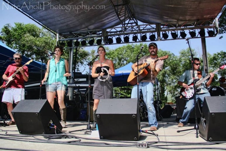 Gallery photo 1 of Landrush Band