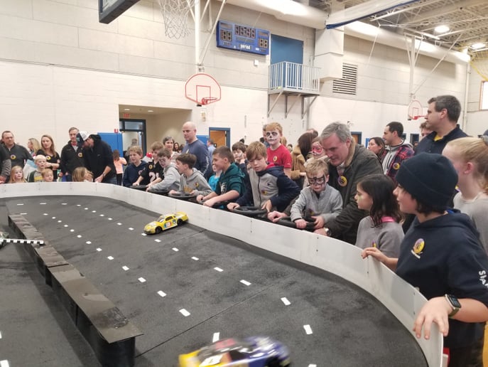 Gallery photo 1 of Large, Remote Control Race Track