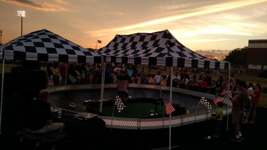 Gallery photo 7 of Large, Remote Control Race Track