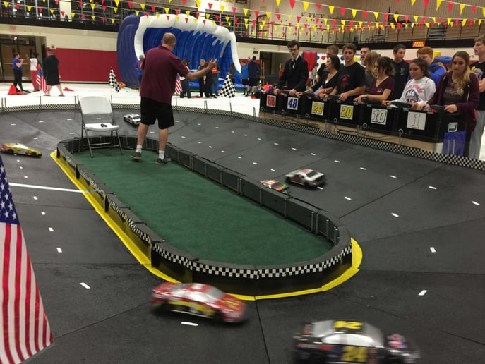 Gallery photo 9 of Large, Remote Control Race Track