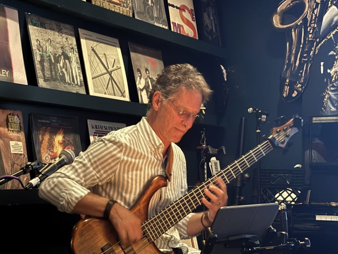 Gallery photo 2 of Larry Davis - Jazz Bassist