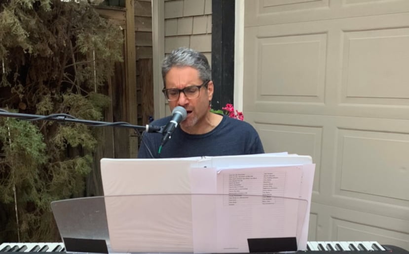 Gallery photo 1 of Larry Ebert -- The Ultimate Pop Pianist + Singer!