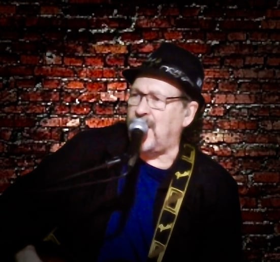 Gallery photo 2 of Larry Hachey (OneMan)