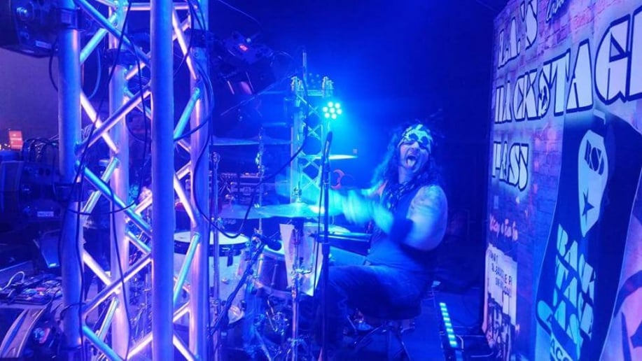 Gallery photo 1 of LA'S Backstage Pass