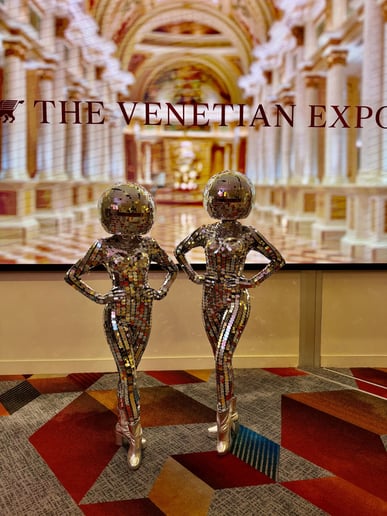 Gallery photo 15 of Las Vegas Disco Ball Dancers