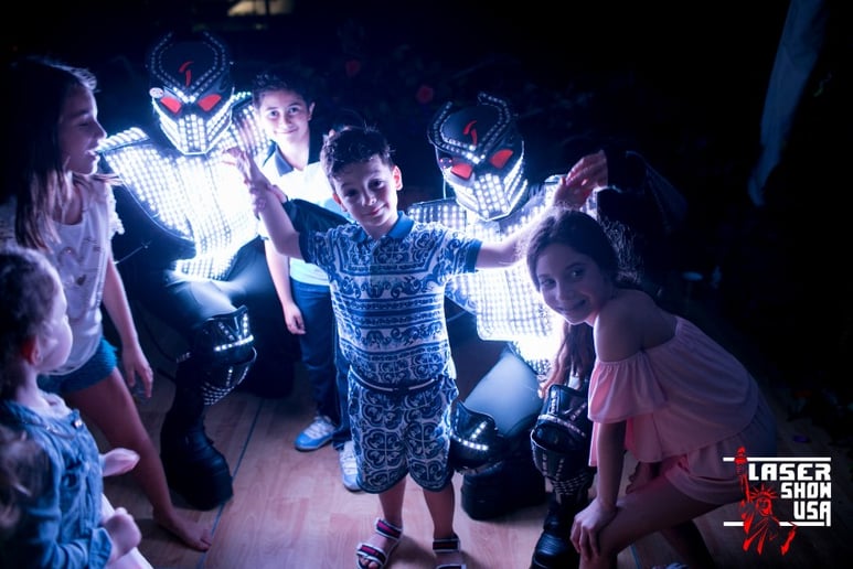 Gallery photo 16 of LED Robots CO2