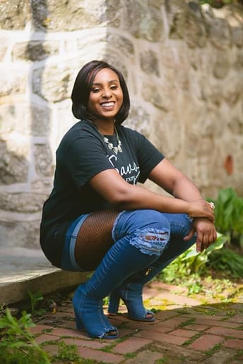 Gallery photo 2 of LaShia