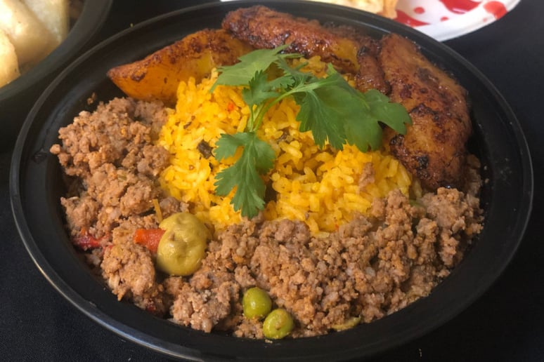 Gallery photo 4 of Latin Bites Food Trucks