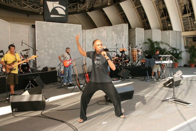 Gallery photo 8 of Latin, Jazz, Pop Pianist & Keyboardist