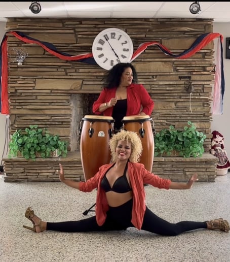 Gallery photo 3 of Dancing Congas Latin Music and Dance Show