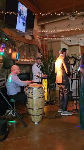 Gallery photo 5 of Puro Swing Band
