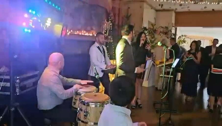 Gallery photo 9 of Puro Swing Band