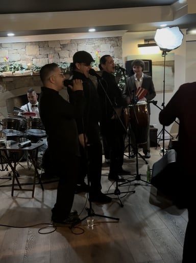 Gallery photo 13 of Puro Swing Band