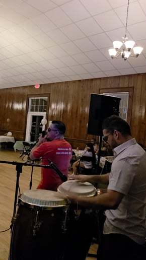 Gallery photo 18 of Puro Swing Band